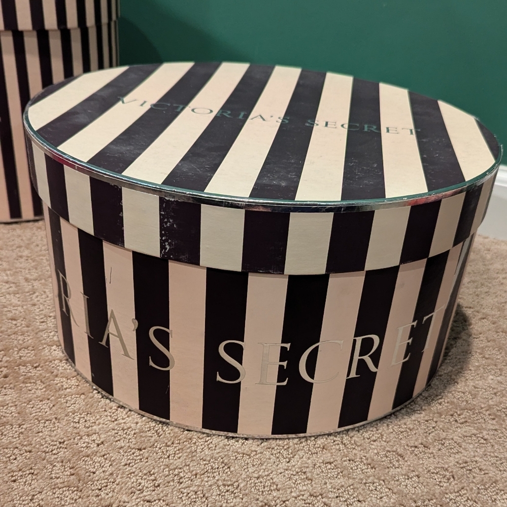 Victoria's Secret hat box